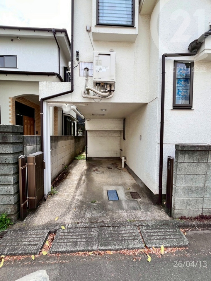  1�䕪�̃J�[�X�y�[�X����i�Ԏ퐧������j