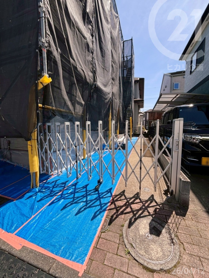  ����t���̃J�[�X�y�[�X�B�c���2�䒓�ԉ\�ł��B�i�Ԏ퐧������j