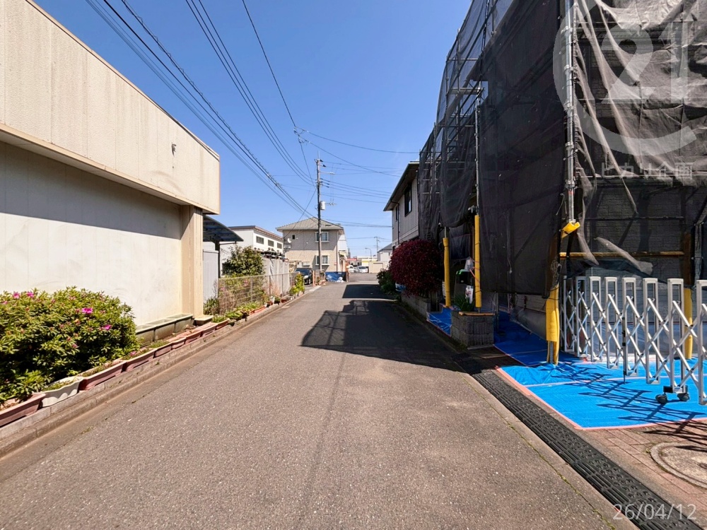  �����w�Z�k��10�������B�������{�݂��k�������ɏ[�������G���A�B