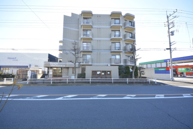  �O�ʓ��H�܂ފO��