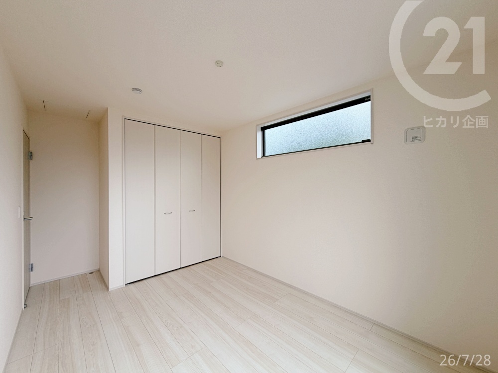  �m��6.5���b�x�b�h�ƃf�X�N��z�u���Ă��g���₷���A���Ƃ��Ċ��p���₷���ꎺ�ł��B