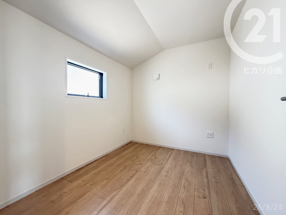  �m��3.7���͑������胏�[�N�X�y�[�X�Ȃǂɂ����p�ł��܂��B