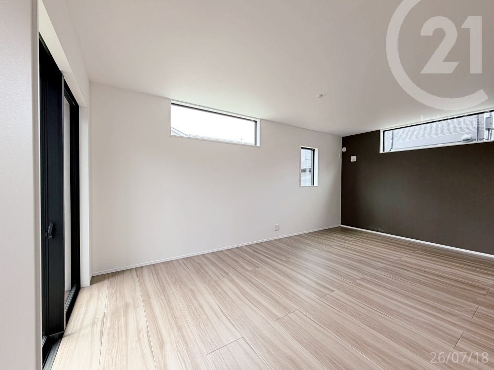  ��LDK18.5������18.5���̂�Ƃ肠���ԁB���Ƒ������R�ƏW�܂�S�n�悢���r���O�ł��B