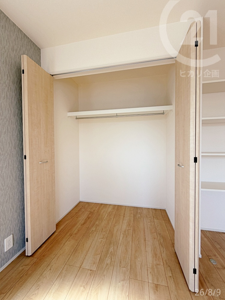  �m���E7��/�N���[�[�b�g