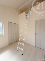 �m��5.25��/���t�g�ւ̊K�i