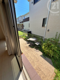  ��LDK16.2�������֋C�y�ɏo����ł��郊�r���O�B����V�т�K�[�f�j���O���g�߂Ɋy���߂܂��B