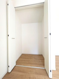  �m��6.0��/�N���[�[�b�g