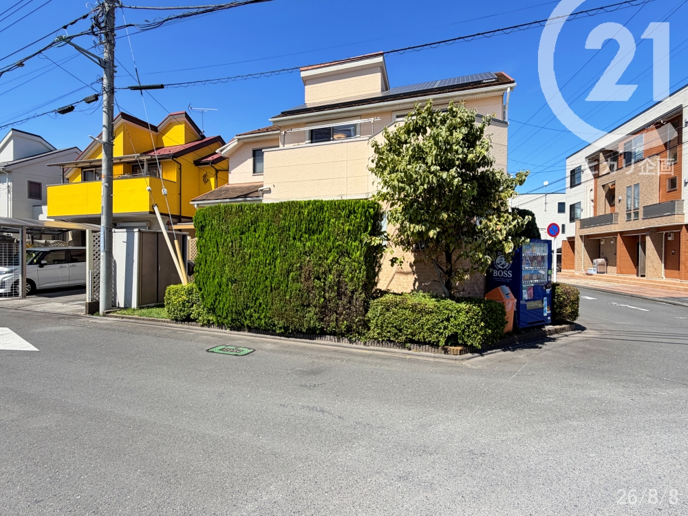  �A�͂Ɉ͂܂�Ă��āA�ʂ肩��̎��������ɂȂ�A�����ł͂̂т̂щ߂����܂��B