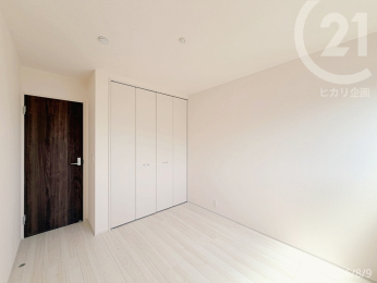 �m��5.3��