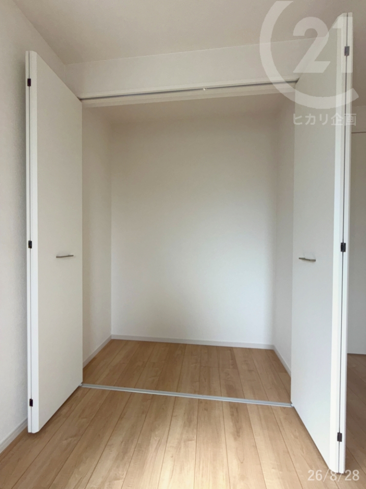  �m��5.6���̃N���[�[�b�g