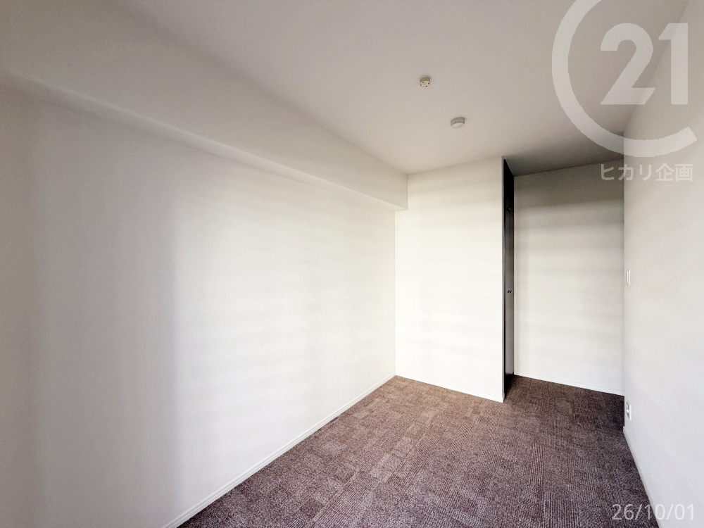  �m����5.7��