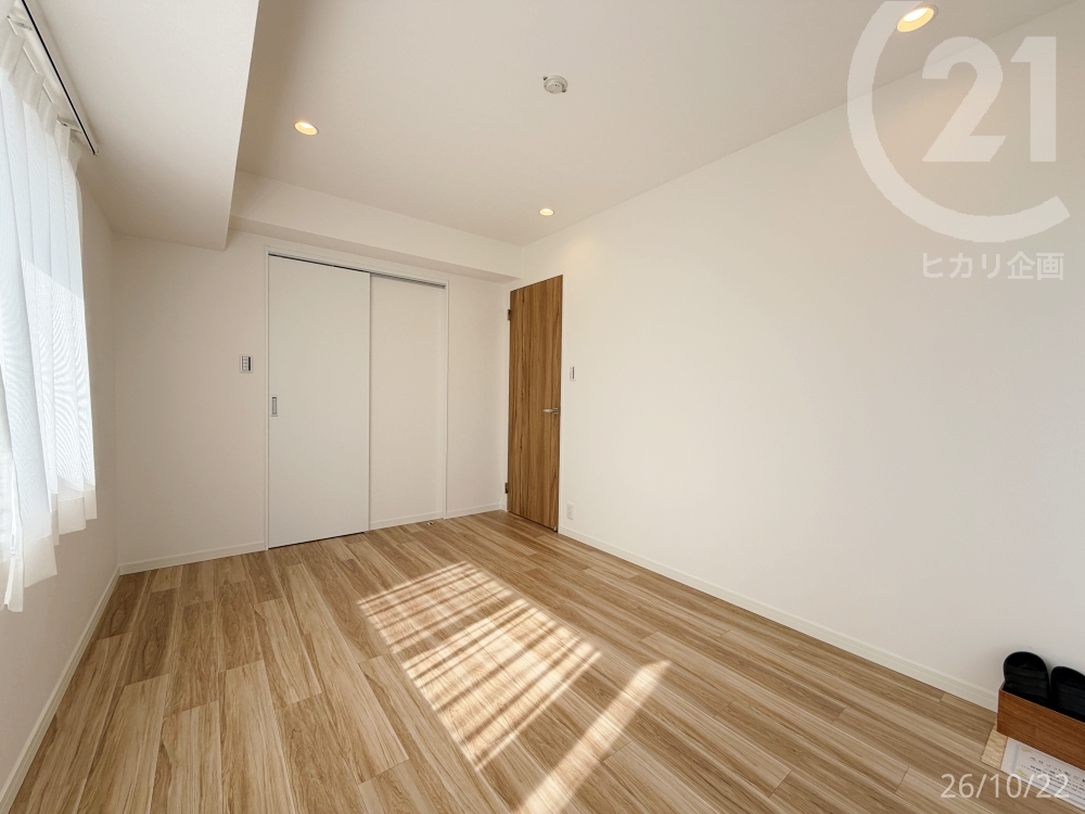  �m����6.8��