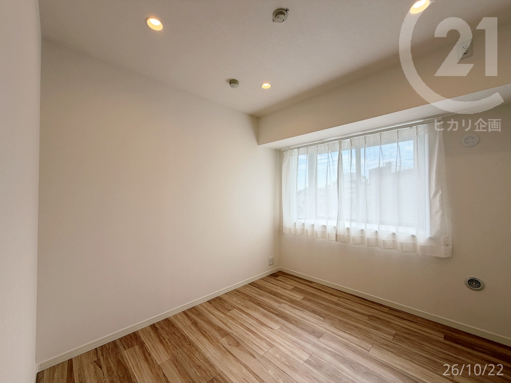  �m����4.8��