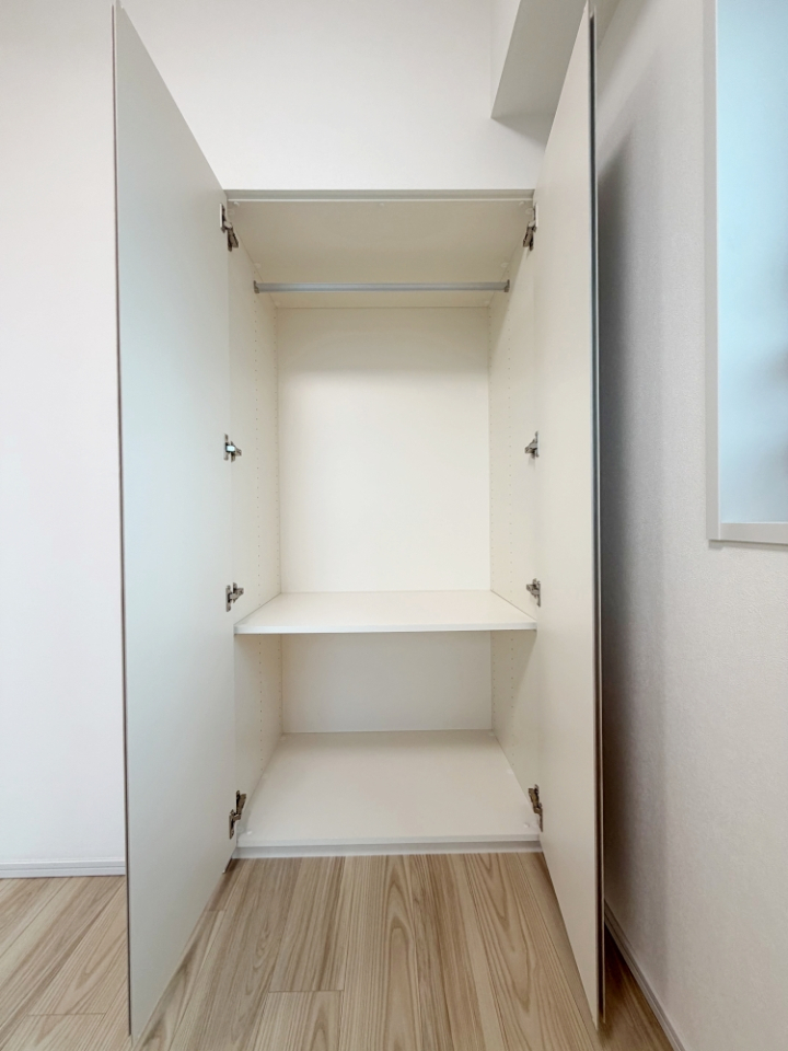  �m��4.1���F���[
